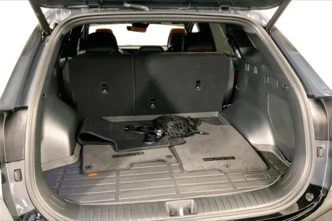 More photos of 2024 Kia Sportage Hybrid SX-Prestige at Cable Dahmer Kia of Lee's Summit, MO