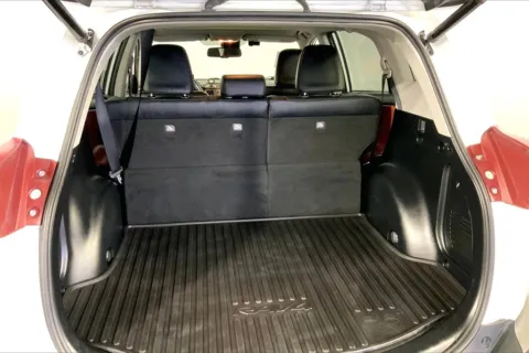 More photos of 2015 Toyota RAV4 Limited at Cable Dahmer Kia of Lee's Summit, MO