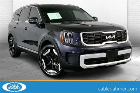 Gray 2025 Kia Telluride S for sale in Lee's Summit, MO