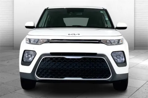 Photos of 2022 Kia Soul LX for sale in Lee's Summit, MO at Cable Dahmer Kia of Lee's Summit