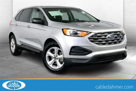 Silver 2019 Ford Edge SE for sale in Lee's Summit, MO