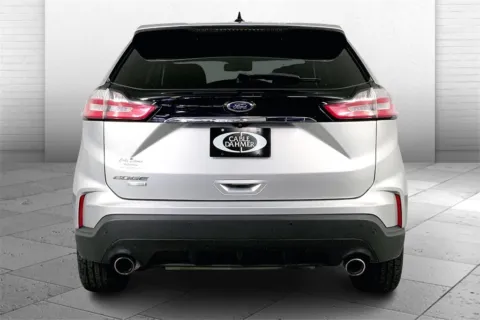 Another view of 2019 Ford Edge SE for sale in Lee's Summit, MO at Cable Dahmer Kia of Lee's Summit