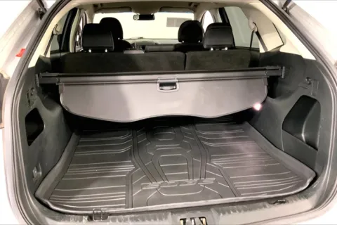 More photos of 2019 Ford Edge SE at Cable Dahmer Kia of Lee's Summit, MO