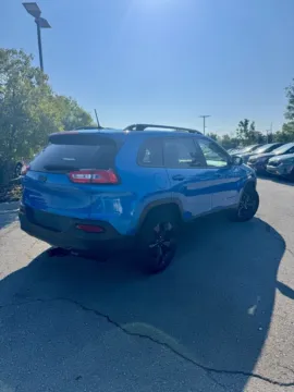More photos of 2018 Jeep Cherokee Limited at Cable Dahmer Kia of Lee's Summit, MO