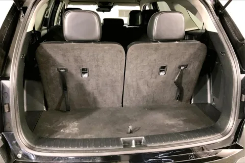 More photos of 2024 Kia Sorento S at Cable Dahmer Kia of Lee's Summit, MO