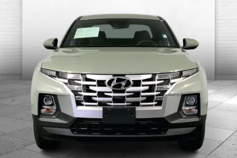 Photos of 2023 Hyundai Santa Cruz SEL for sale in Lee's Summit, MO at Cable Dahmer Kia of Lee's Summit