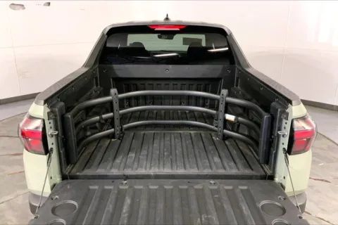 More photos of 2023 Hyundai Santa Cruz SEL at Cable Dahmer Kia of Lee's Summit, MO