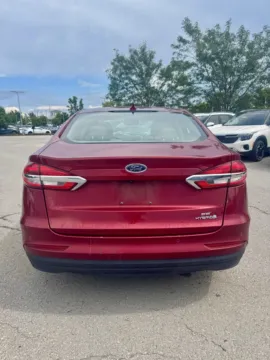 More photos of 2019 Ford Fusion Hybrid SE at Cable Dahmer Kia of Lee's Summit, MO
