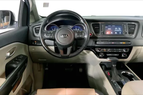 More photos of 2021 Kia Sedona EX at Cable Dahmer Kia of Lee's Summit, MO