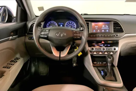More photos of 2020 Hyundai Elantra SEL at Cable Dahmer Kia of Lee's Summit, MO