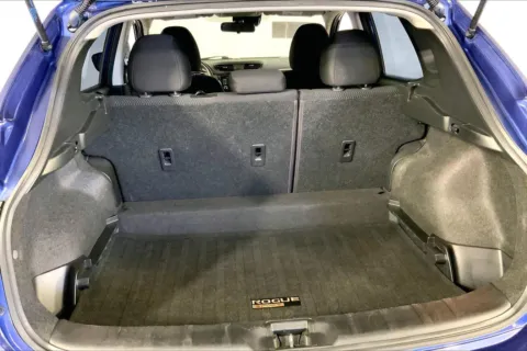 More photos of 2020 Nissan Rogue Sport S at Cable Dahmer Kia of Lee's Summit, MO