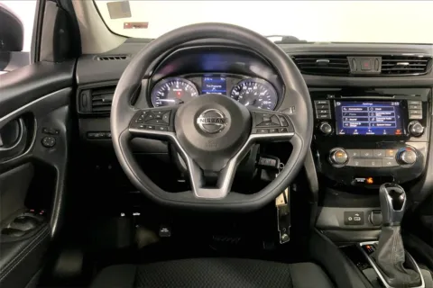 More photos of 2020 Nissan Rogue Sport S at Cable Dahmer Kia of Lee's Summit, MO