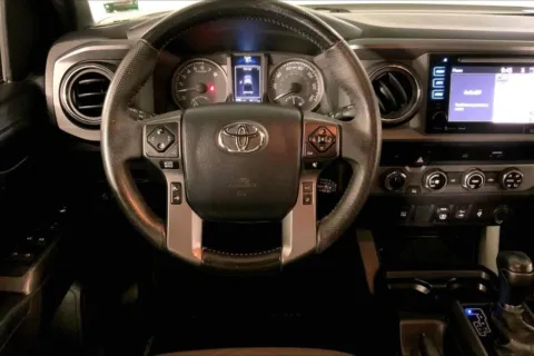More photos of 2018 Toyota Tacoma TRD Off Road at Cable Dahmer Kia of Lee's Summit, MO