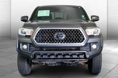 Photos of 2018 Toyota Tacoma TRD Off-Road for sale in Lee's Summit, MO at Cable Dahmer Kia of Lee's Summit