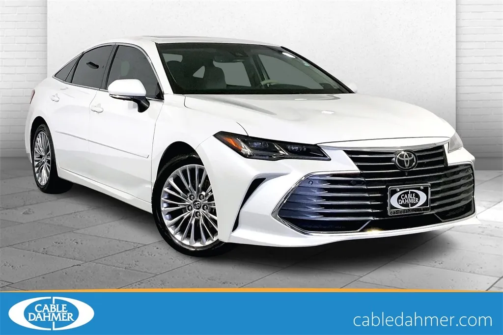 Unknown 2019 Toyota Avalon Limited for sale in Lee's Summit, MO