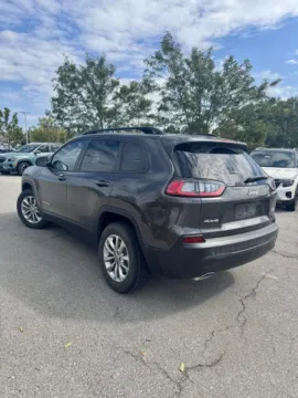 Another view of 2022 Jeep Cherokee Latitude Lux for sale in Lee's Summit, MO at Cable Dahmer Kia of Lee's Summit