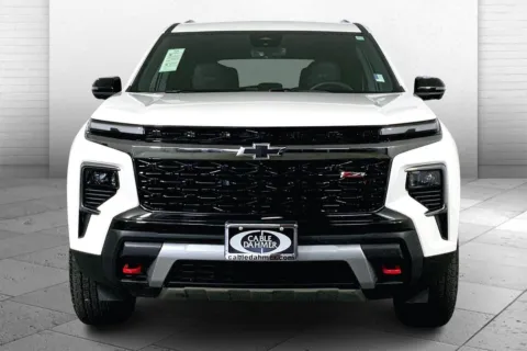 Photos of 2024 Chevrolet Traverse Z71 for sale in Lee's Summit, MO at Cable Dahmer Kia of Lee's Summit