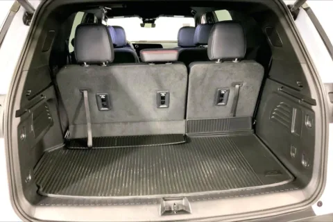 More photos of 2024 Chevrolet Traverse Z71 at Cable Dahmer Kia of Lee's Summit, MO