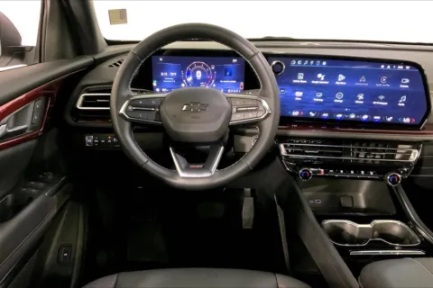More photos of 2024 Chevrolet Traverse Z71 at Cable Dahmer Kia of Lee's Summit, MO