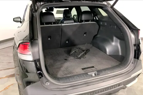 More photos of 2023 Kia Sportage X-Line at Cable Dahmer Kia of Lee's Summit, MO