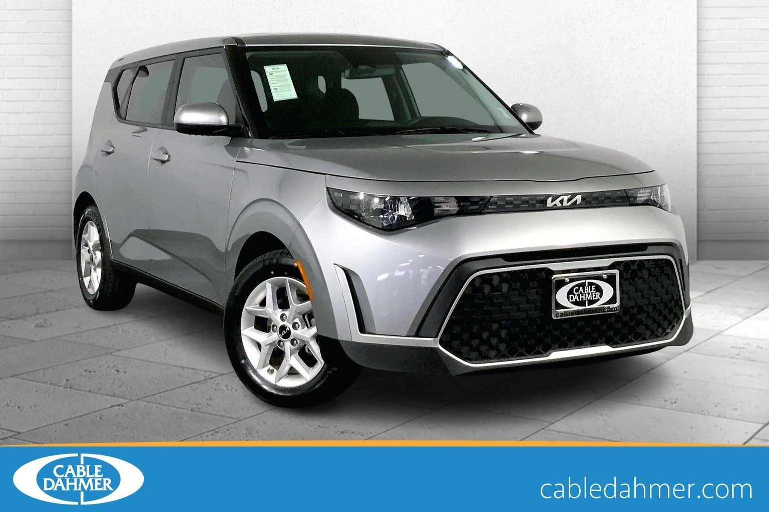 Gray 2023 Kia Soul LX for sale in Lee's Summit, MO