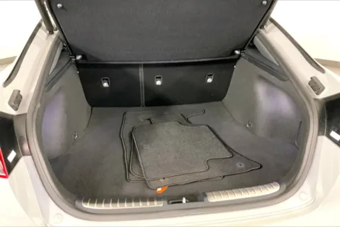 More photos of 2023 Kia Stinger GT2 at Cable Dahmer Kia of Lee's Summit, MO