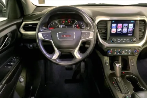 More photos of 2017 GMC Acadia SLT at Cable Dahmer Kia of Lee's Summit, MO
