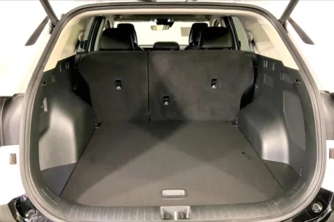 More photos of 2023 Kia Sportage SX-Prestige at Cable Dahmer Kia of Lee's Summit, MO