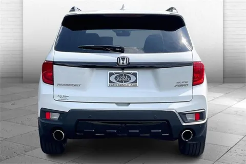 Another view of 2022 Honda Passport Elite for sale in Lee's Summit, MO at Cable Dahmer Kia of Lee's Summit