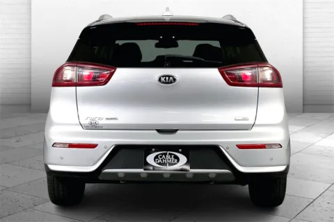 Another view of 2019 Kia Niro Touring for sale in Lee's Summit, MO at Cable Dahmer Kia of Lee's Summit