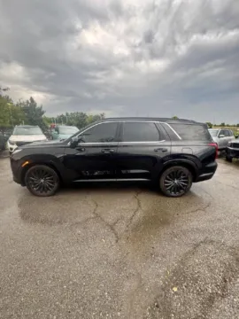 Photos of 2024 Hyundai PALISADE Calligraphy Night Edition for sale in Lee's Summit, MO at Cable Dahmer Kia of Lee's Summit