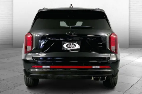 Another view of 2024 Hyundai PALISADE Calligraphy Night Edition for sale in Lee's Summit, MO at Cable Dahmer Kia of Lee's Summit