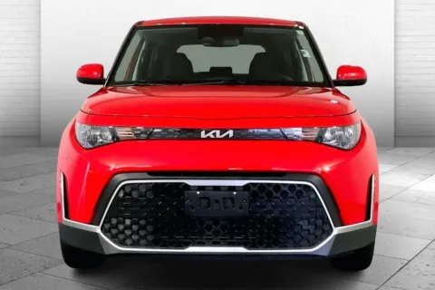Photos of 2024 Kia Soul LX for sale in Lee's Summit, MO at Cable Dahmer Kia of Lee's Summit