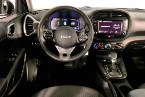 More photos of 2023 Kia Soul LX at Cable Dahmer Kia of Lee's Summit, MO