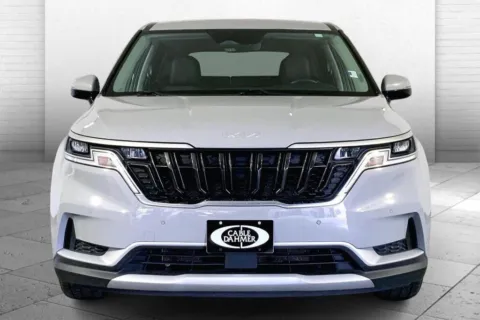 Photos of 2022 Kia Carnival EX for sale in Lee's Summit, MO at Cable Dahmer Kia of Lee's Summit