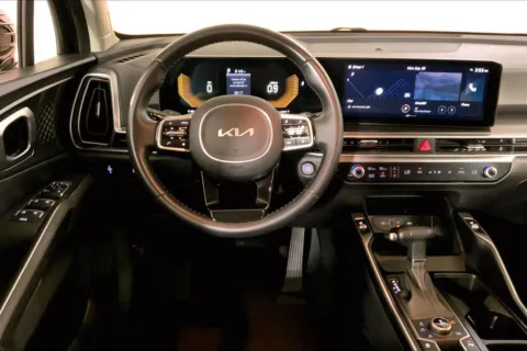More photos of 2024 Kia Sorento S at Cable Dahmer Kia of Lee's Summit, MO