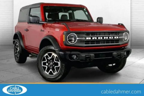 Red 2023 Ford Bronco Black Diamond for sale in Lee's Summit, MO