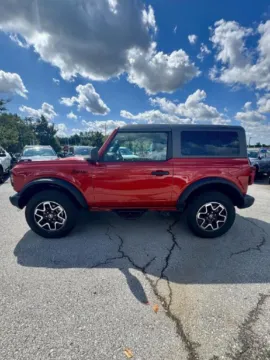 Photos of 2023 Ford Bronco Black Diamond for sale in Lee's Summit, MO at Cable Dahmer Kia of Lee's Summit