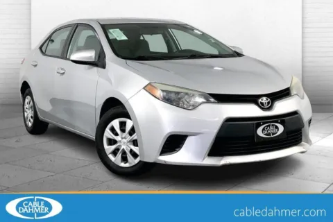 Black 2016 Toyota Corolla S Premium for sale in Lee's Summit, MO