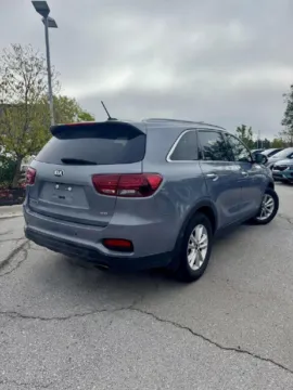 More photos of 2020 Kia Sorento LX at Cable Dahmer Kia of Lee's Summit, MO