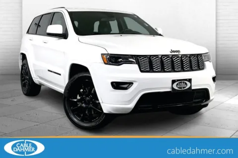 White 2021 Jeep Grand Cherokee Laredo X for sale in Lee's Summit, MO
