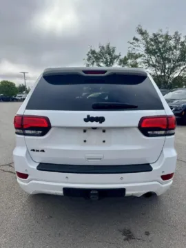 More photos of 2021 Jeep Grand Cherokee Laredo X at Cable Dahmer Kia of Lee's Summit, MO