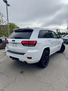 More photos of 2021 Jeep Grand Cherokee Laredo X at Cable Dahmer Kia of Lee's Summit, MO