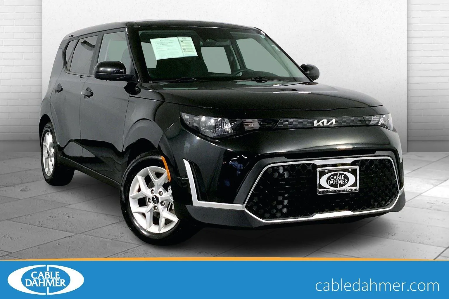 Gray 2023 Kia Soul LX for sale in Lee's Summit, MO