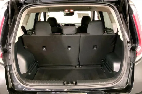 More photos of 2023 Kia Soul LX at Cable Dahmer Kia of Lee's Summit, MO