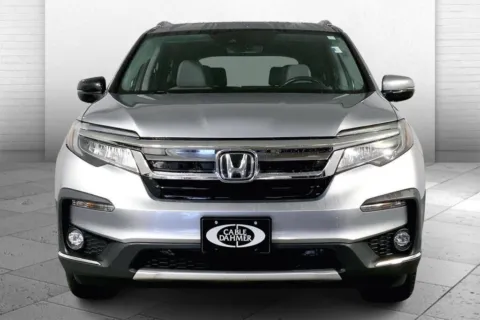 Photos of 2019 Honda Pilot Touring for sale in Lee's Summit, MO at Cable Dahmer Kia of Lee's Summit