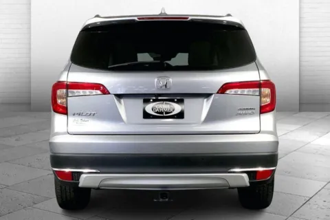 Another view of 2019 Honda Pilot Touring for sale in Lee's Summit, MO at Cable Dahmer Kia of Lee's Summit