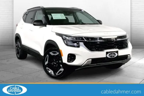 White 2024 Kia Seltos SX for sale in Lee's Summit, MO