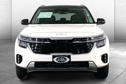 Photos of 2024 Kia Seltos SX for sale in Lee's Summit, MO at Cable Dahmer Kia of Lee's Summit