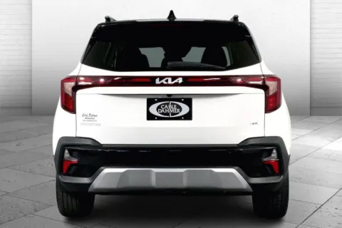 Another view of 2024 Kia Seltos SX for sale in Lee's Summit, MO at Cable Dahmer Kia of Lee's Summit